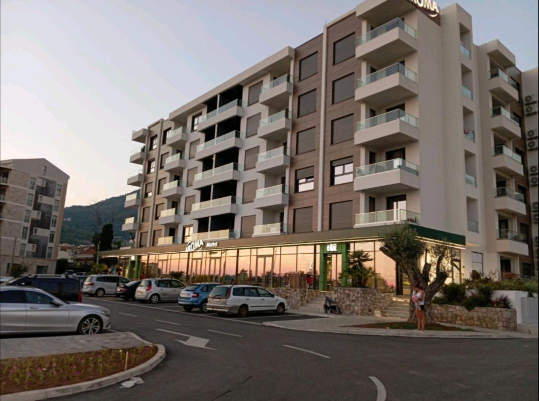 Vegi Apartments Bar Exterior photo